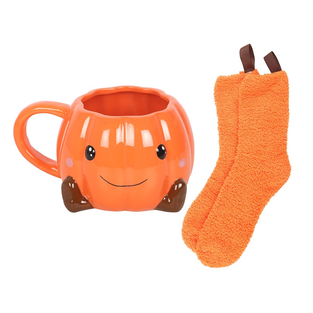 SD Pumpkin Mug and Socks 3
