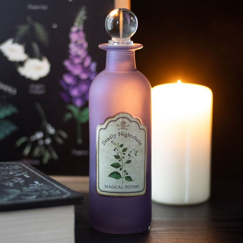 SD V&D Deathly Nightshade Bottle VE_03526
