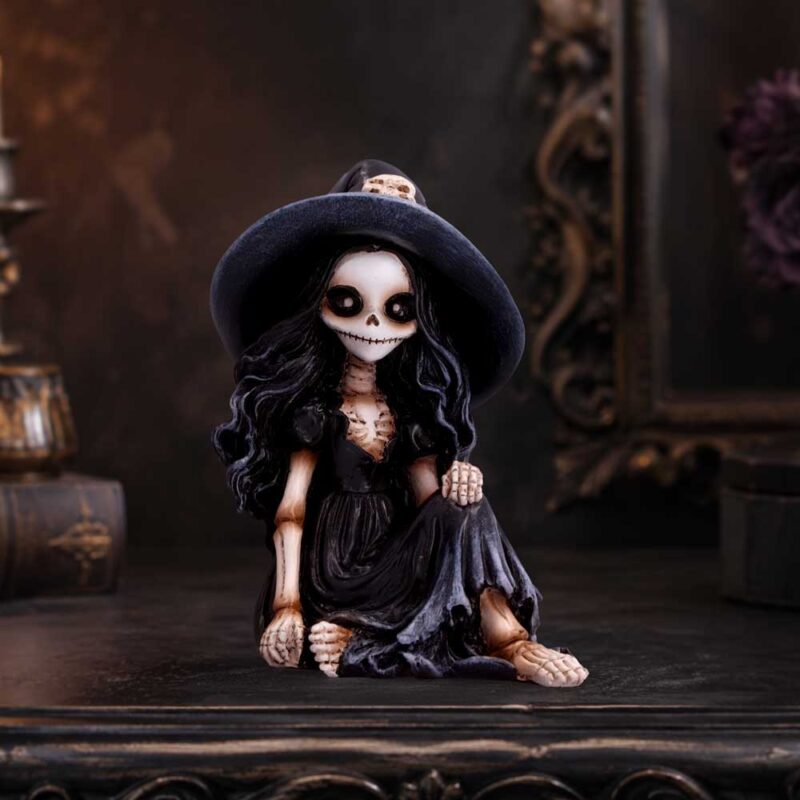 NN Witch Jinxie